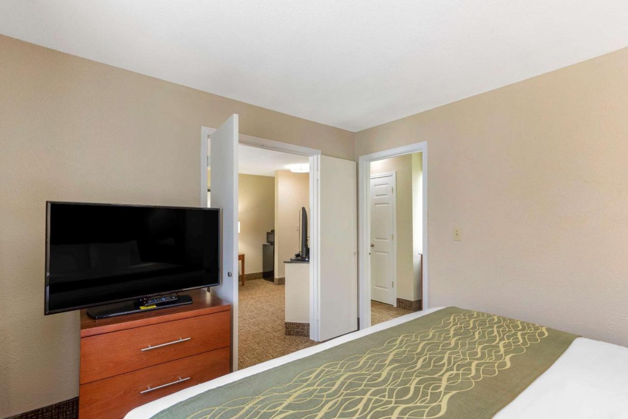 Comfort Inn & Suites - Near Robins Air Force Base Main Gate Warner Robins Exterior photo